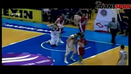 Kızılyıldız - Partizan kavgası