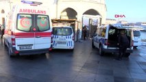 Kadıköy'de denizden ceset çıktı; meraklı vatandaşlar polise zor anlar yaşattı