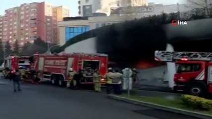 Başakşehir’de Yangının Çıktığı Okul Tahliye Edildi