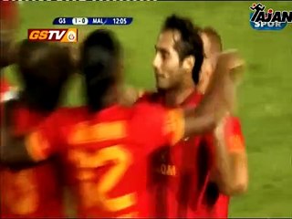 Sneijder yeni sezona bomba gibi geliyor! Muhteşem gol
