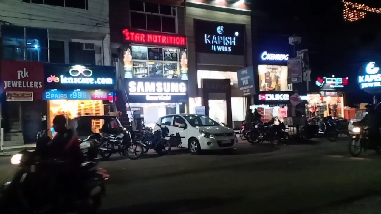 Selfi Point Bareilly_vlog !! A fun vlogger !! Aman