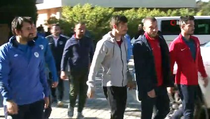 Futbolcular Cuma Namazında Buluştu