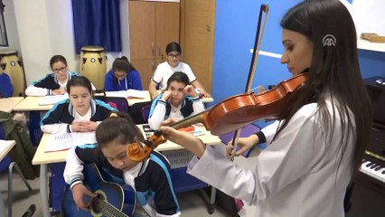 Okulda müzik öğretmeni pistlerde şampiyon!