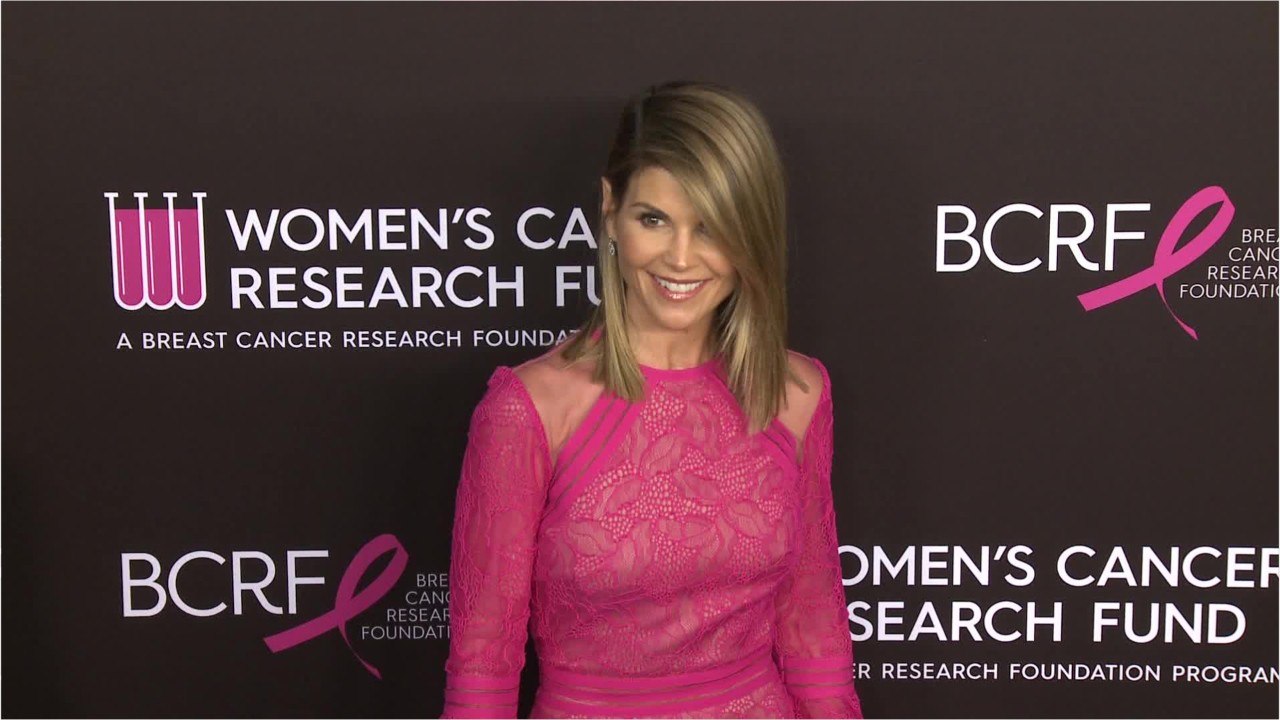 What Prison Consultants Say Lori Loughlin Needs To Do