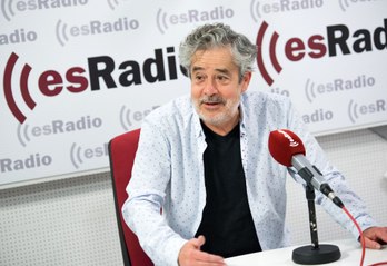 Entrevista a Carlos Iglesias por la película 'La suite nupcial'