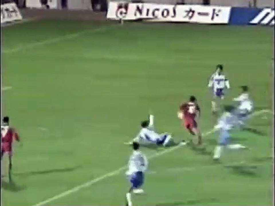 Efsane oyuncunun, efsane golü! Yok böyle bir gol...