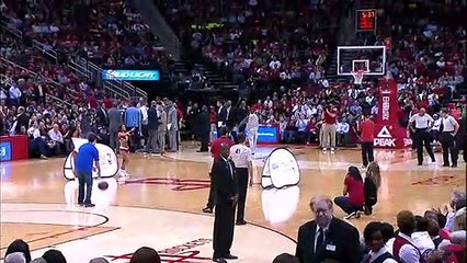 Yarı sahadan attı, $25,000 kaptı