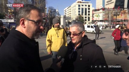 Bakan Kasapoğlu Gazeteciler Günü'nde muhabir oldu, sokağa çıktı