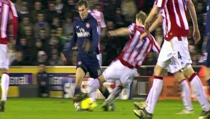 Futbol tarihinin en sert tekmelerinden...