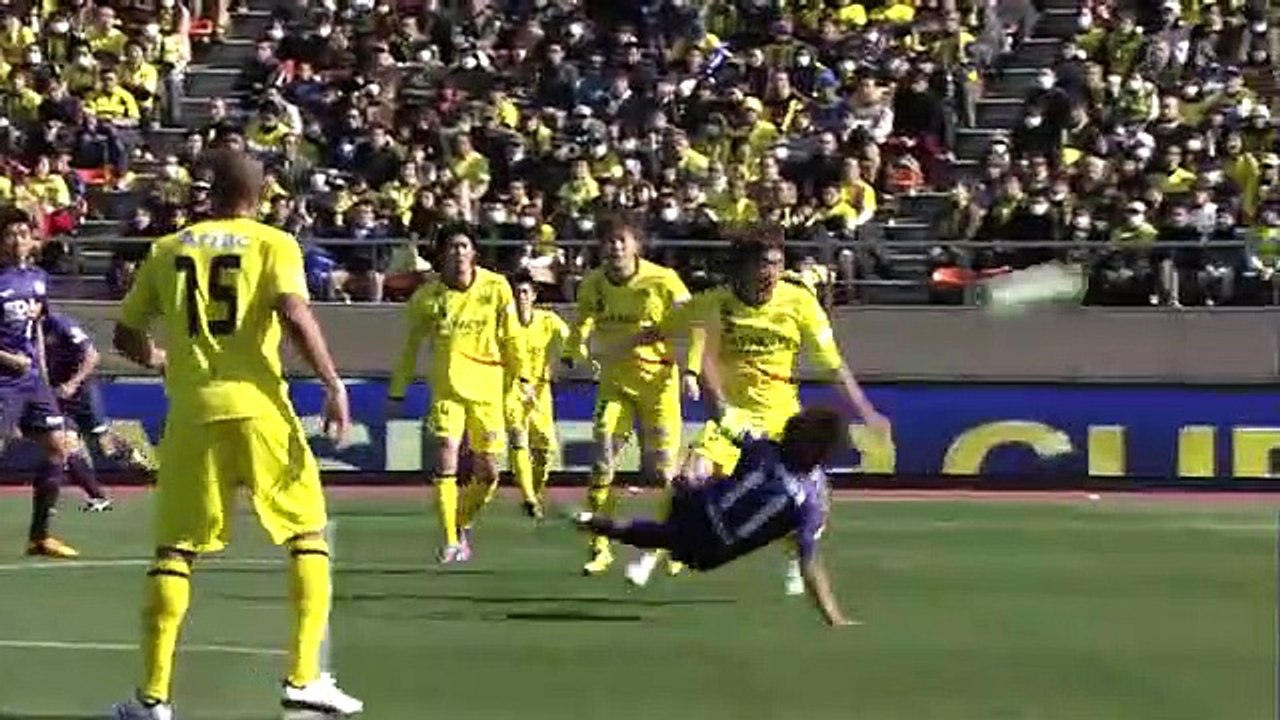 Bu adam çok film izlemiş! Japon oyuncu coştu...