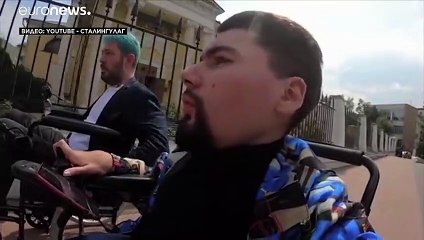 Инвалиды-колясочники выступают против "недоступной среды"