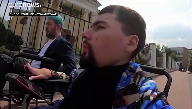 Инвалиды-колясочники выступают против недоступной среды