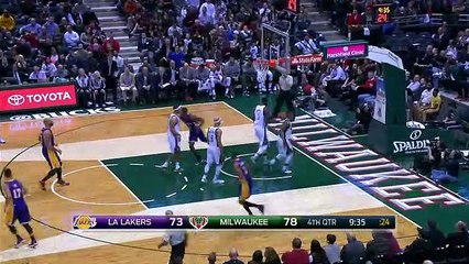 Los Angeles Lakers 105-113 Milwaukee Bucks