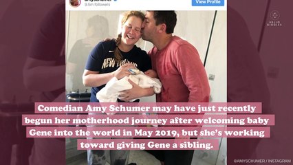 Amy Schumer wants you to text her IVF advice, so let's all band together