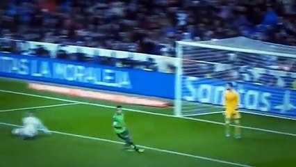 Cristiano Ronaldo (kendini yere atma)