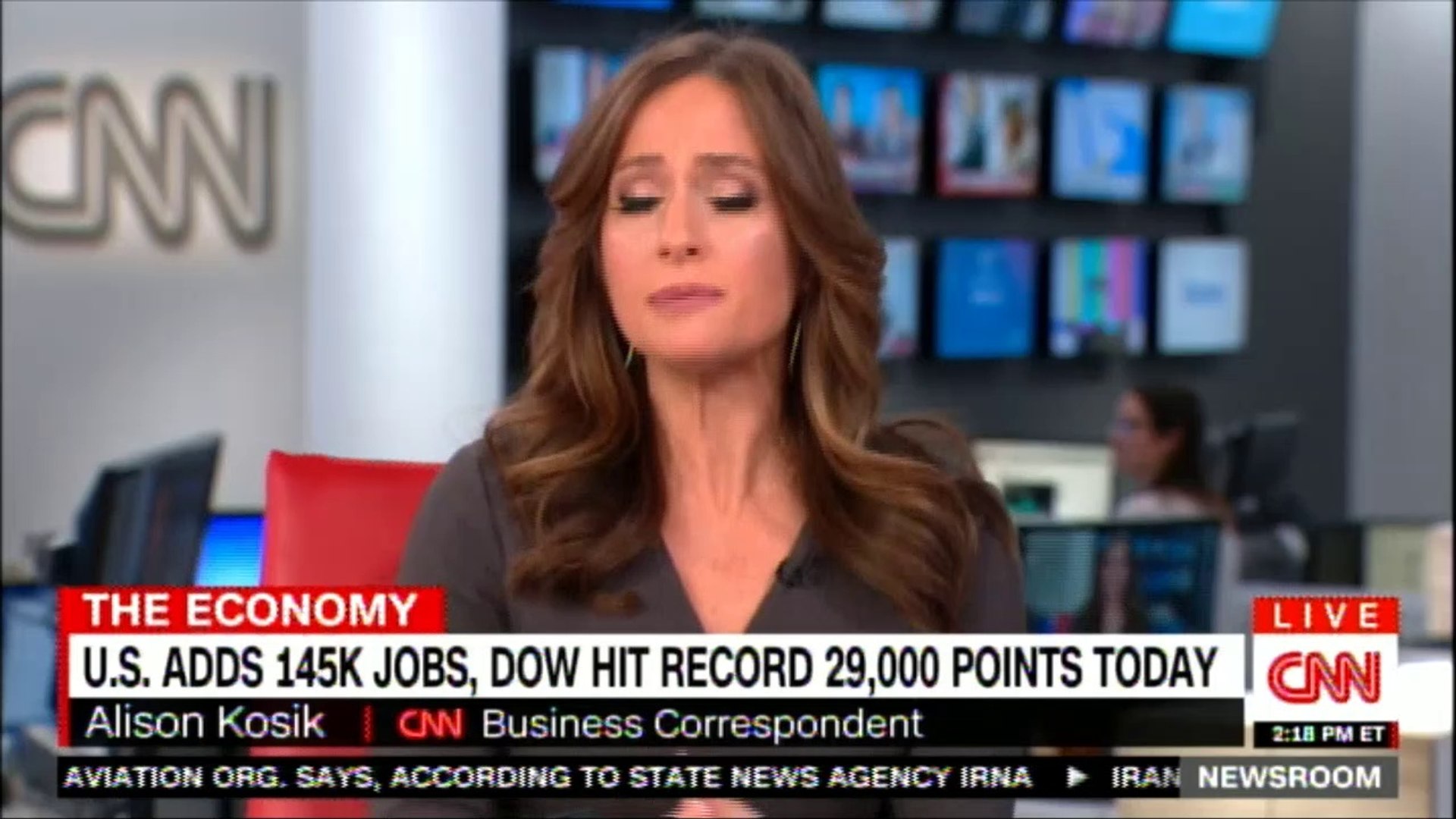 Alison Kosik comments on U.S. adds 145K Jobs, Dow hit record 29,000 points  today. #Business #Money #AlisonKosik @AlisonKosik #CNN - video Dailymotion