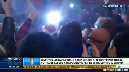 Balotelli geldi Milanlı taraftarlar çıldırdı!