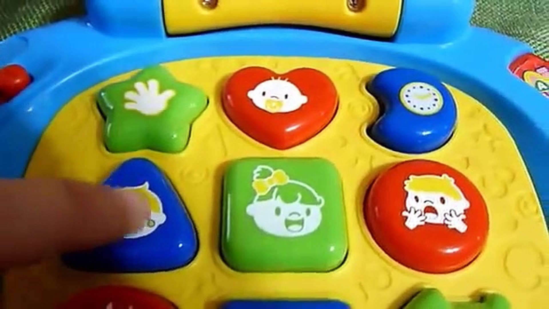 Review of VTech Baby's Learning Laptop - Sounds, Music and Shapes