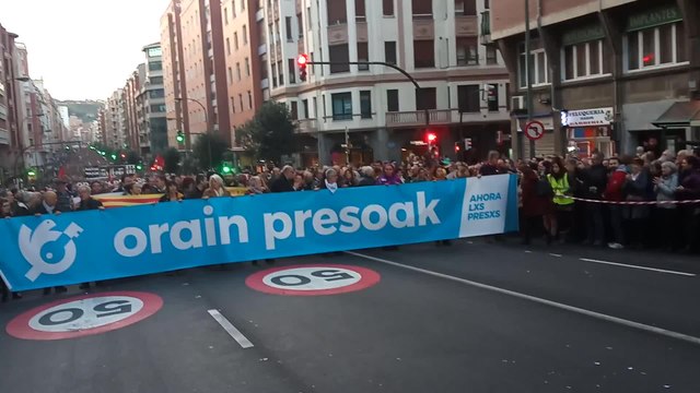 Miles de personas piden en Bilbao acabar con la vulneración de derechos a los presos de ETA