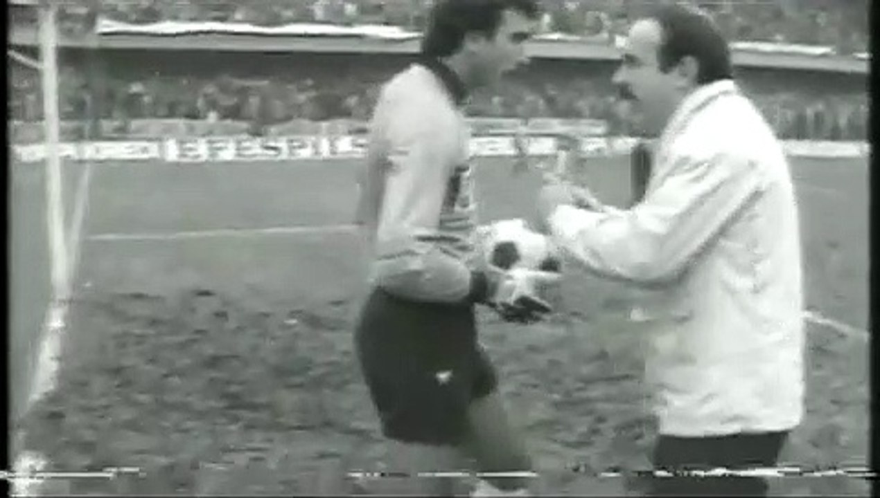 Siyah-Beyaz bir derbi! 1983 Beşiktaş-Fenerbahçe