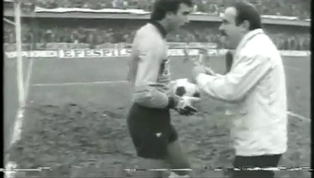 Siyah-Beyaz bir derbi! 1983 Beşiktaş-Fenerbahçe