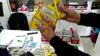 - İzmir’de binlerce paket kaçak sigara ele geçirildi