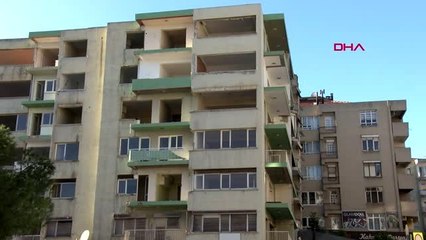 İzmir tahliye edilen yatık binalar yıkım için çözüm bekliyor
