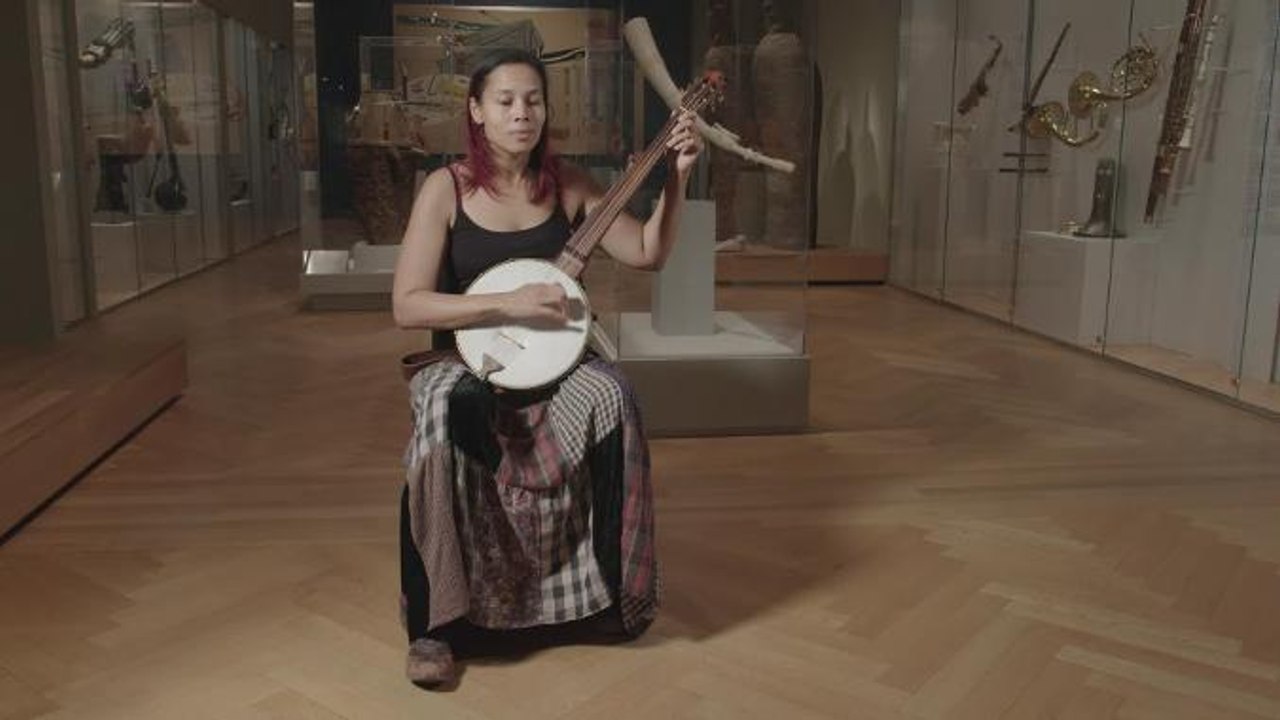 “Hard Times” and “Camptown Hornpipe” performed by Rhiannon Giddens, Banjo l Met Music