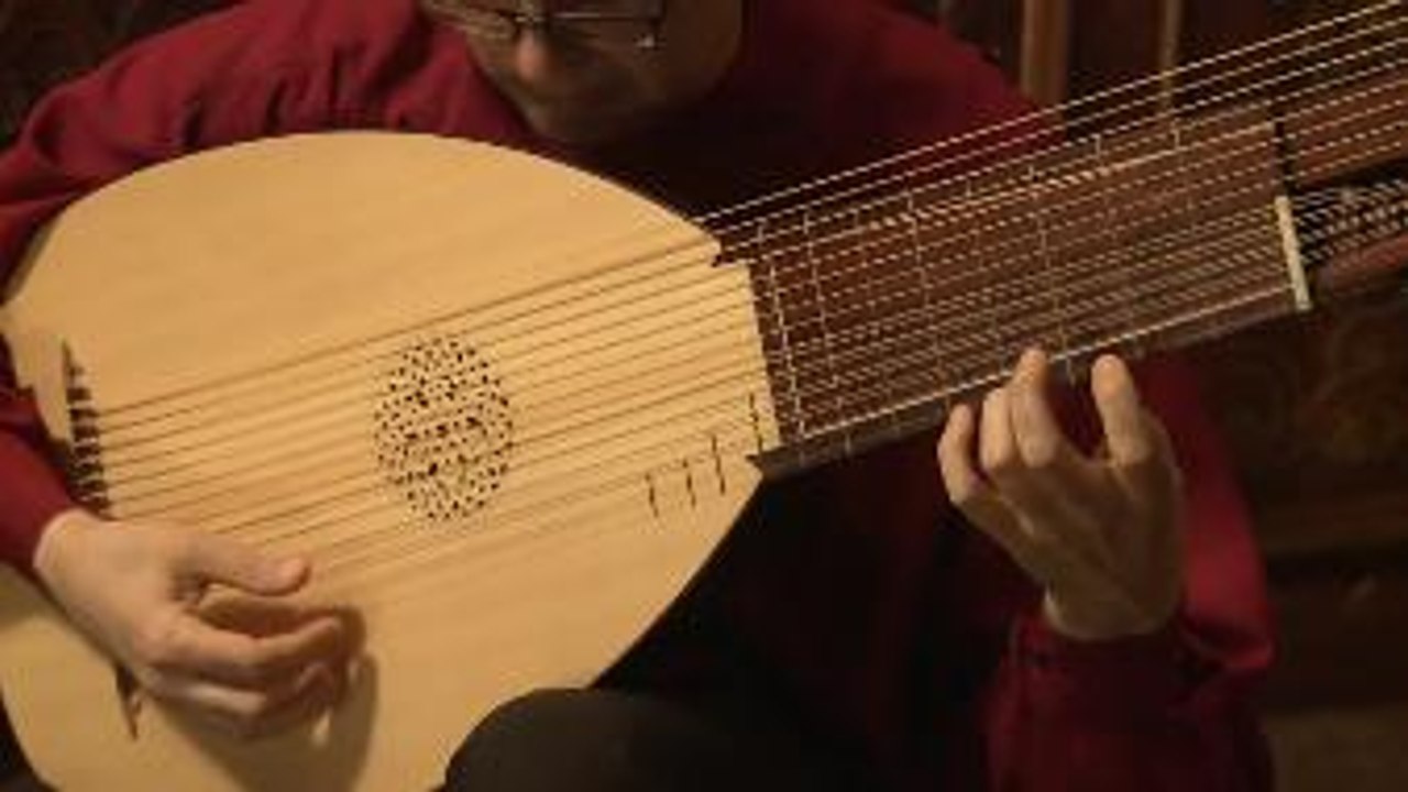 "Sarabanda" by Giovanni Zamboni performed by Christopher Morrongiello, Renaissance Music l Met Music