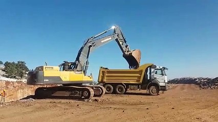 VOLVO EC 480 DL EXCAVATOR