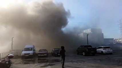 Başakşehir'de işyerinde yangın
