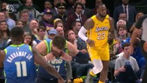 LeBron dominates in Lakers win