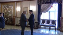 - Irak Başbakanı Abdulmehdi, IKBY Başbakanı Barzani ile görüştü