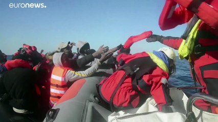 Mindestens 12 Tote bei Untergang eines Flüchtlingsbootes im Mittelmeer