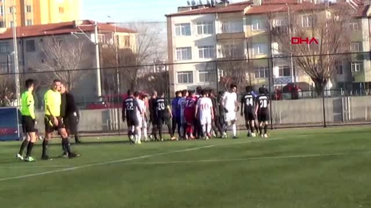 Spor amatör futbol maçından sonra kavga çıktı