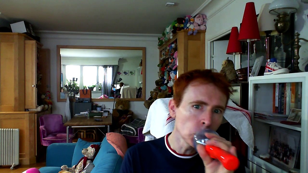 Wiwi égratigne "dans la radio" de Jacques