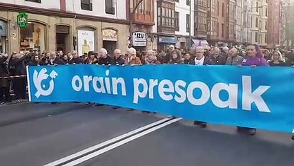 Manifestación #ahoralxspresxs en las calles de Bilbao