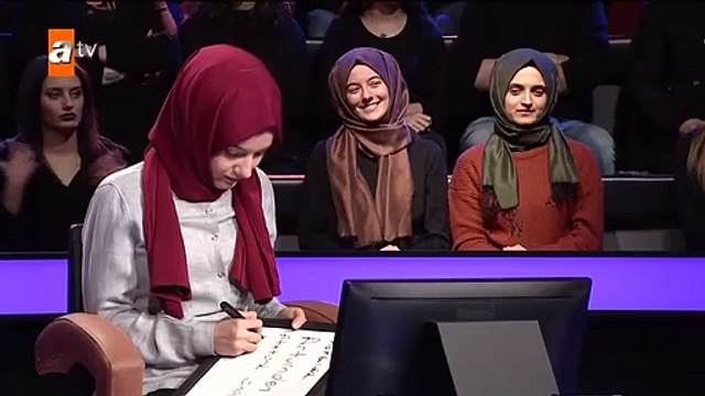 Konuşma engelli Ümmü Gülsüm yarışmaya damgasını vurdu