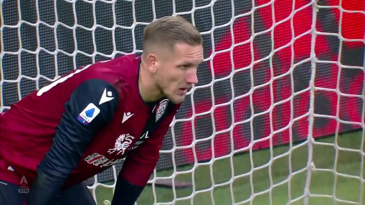 Ronaldo Scores His First Ever Serie A Hat Trick! - Juventus 4-0 Cagliari - Serie A TIM