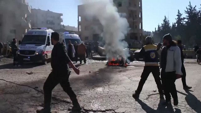 시리아 정부군, 반군 거점 또 공격...최소 18명 사망 / YTN