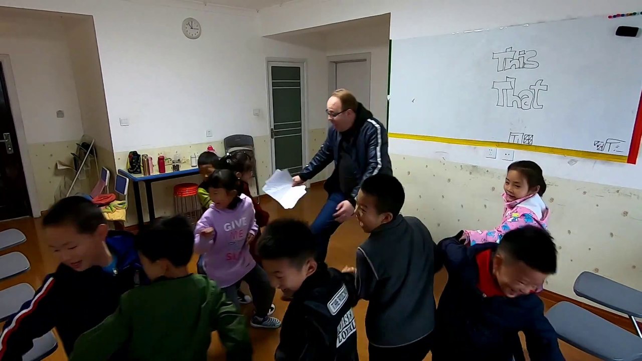 This_⁄That - Flash card Game - ESL Game - ESL teaching tips - Mike's Home ESL