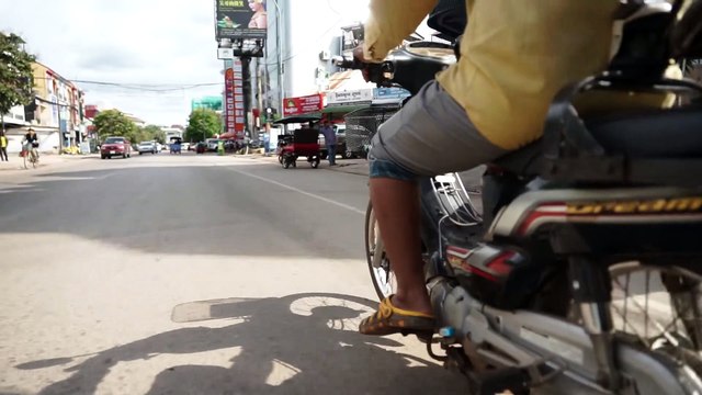 YOU HAVE TO VISIT ANGKOR WAT! - Siem Reap, Cambodia - Angkor Thom, Tomb Raider