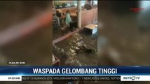 Rumah Makan di Majene Rusak Akibat Gelombang Tinggi