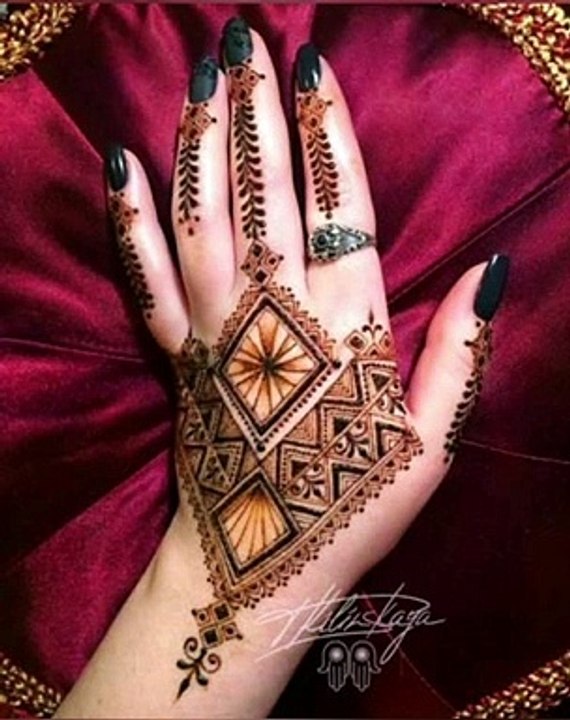 Latest mehndi designs for festival season and wedding season 2020