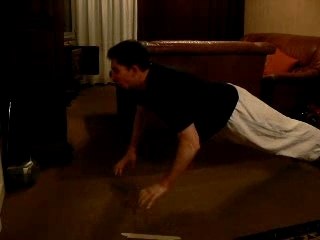 Entrainement special de Kevin Kieffer pompes sur theme Rambo