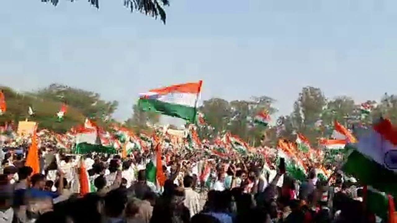 सीएए के समर्थन में सड़कों पर उतरा इंदौर