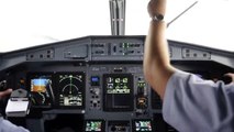 AZUL ATR 72-600 Pouso em Campinas com chuva ✈ Landing at Campinas airport on a rainy day