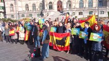 Simpatizantes de Vox se concentran en Bilbao convocados por 'España existe'