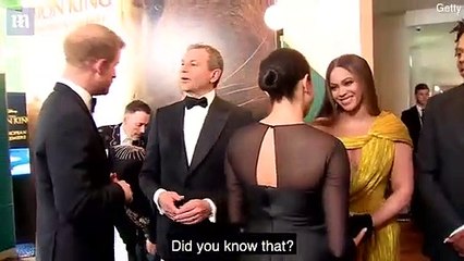 مقطع رصد الأمير هاري وهو يبحث عن عمل لزوجته قبل أن يترك منصبه الملكي