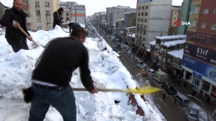 Ölümün kıyısında 'ekmek mücadelesi'